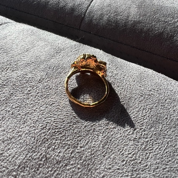 Gold custom raw gemstone ring - Picture 3 of 7